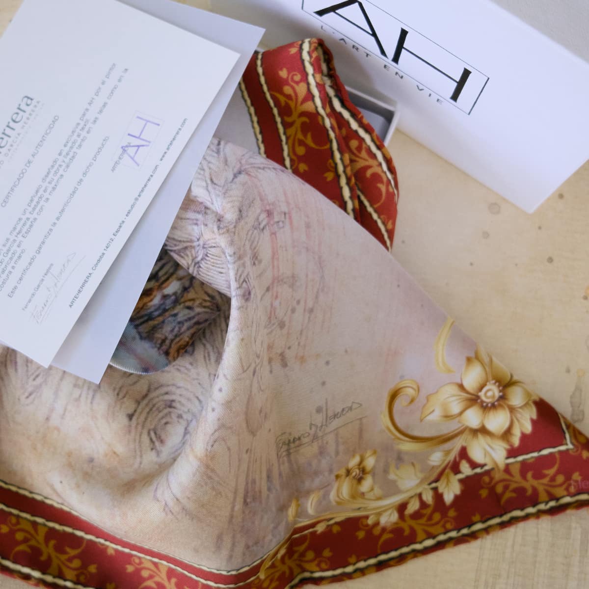 pañuelo taurino seda caballero dorado herrera 2