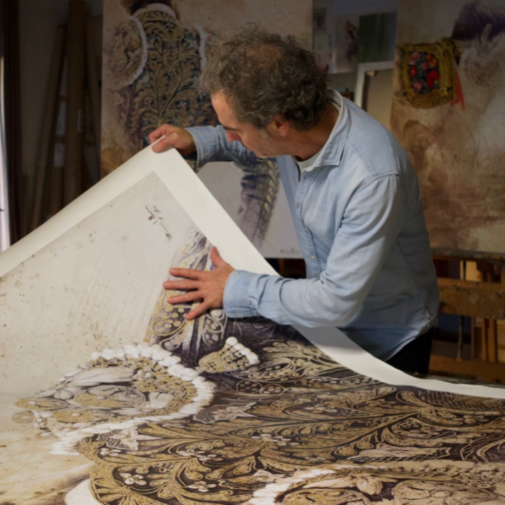 lienzo torero pintado oro negro dorado herrera